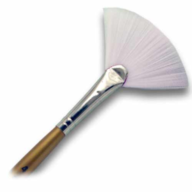 Royal Langnickel Snowhite Taklon Brush - Short Handle, Fan #4